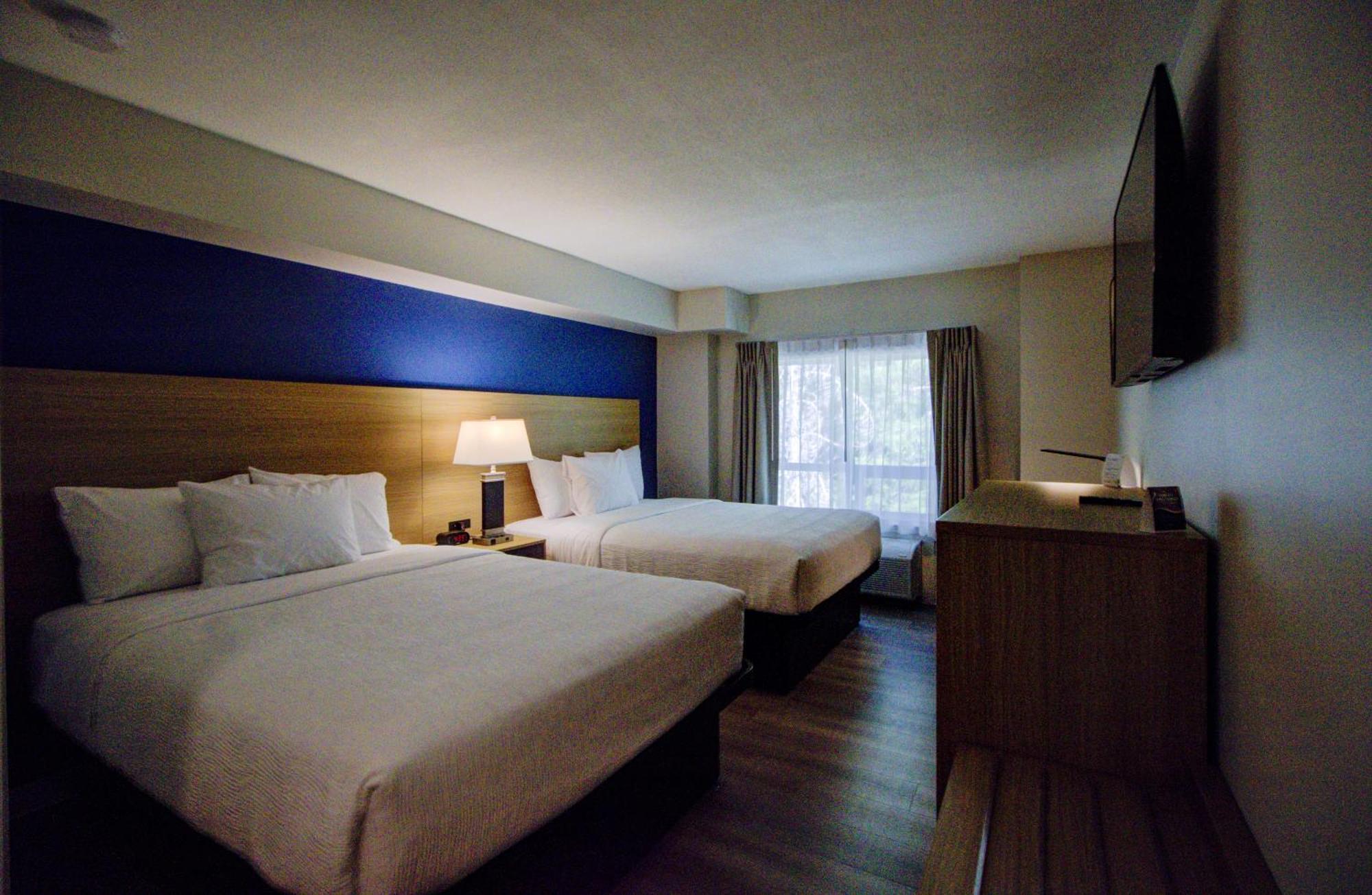 Baymont By Wyndham Gold River ภายนอก รูปภาพ