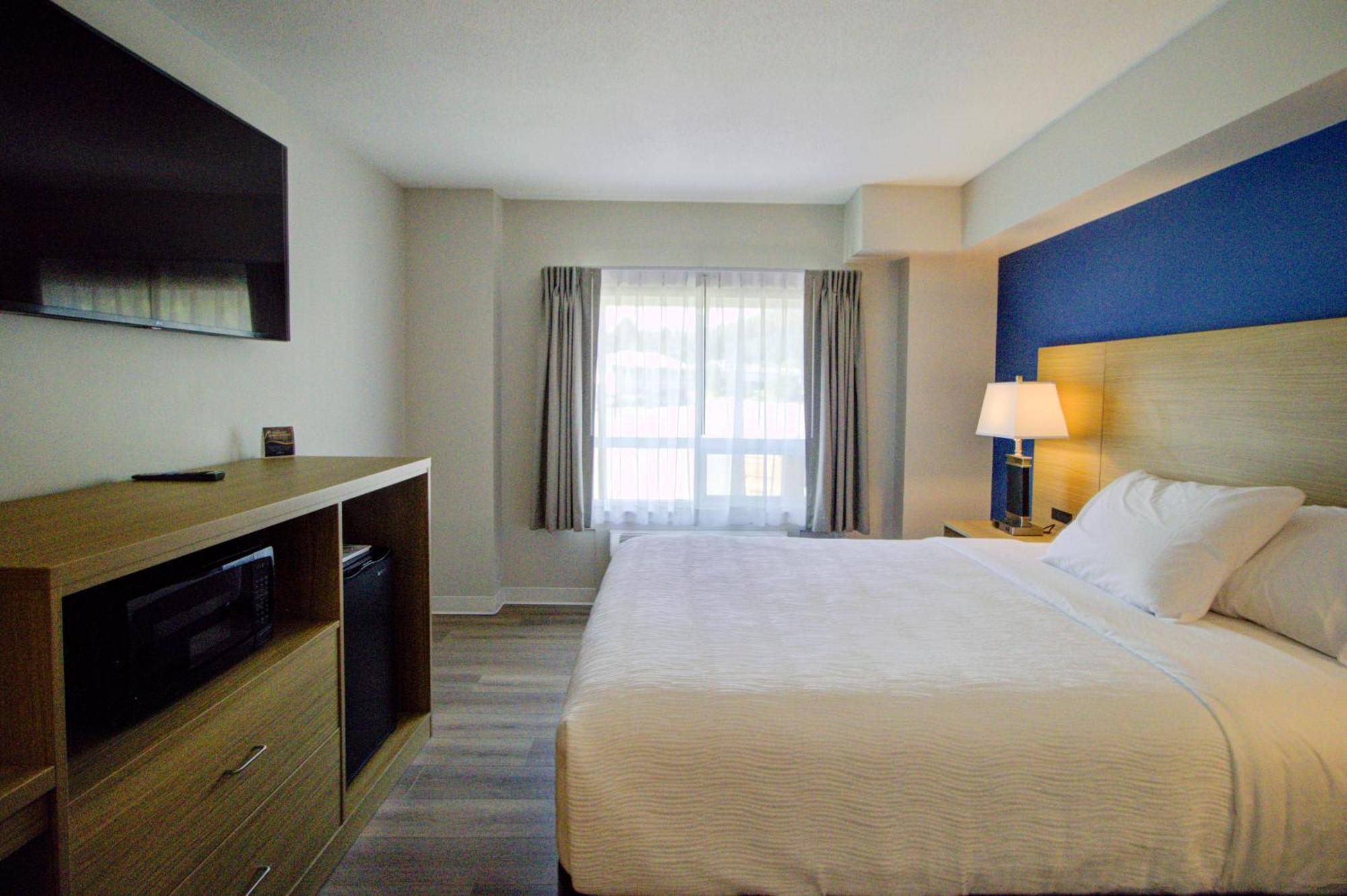 Baymont By Wyndham Gold River ภายนอก รูปภาพ